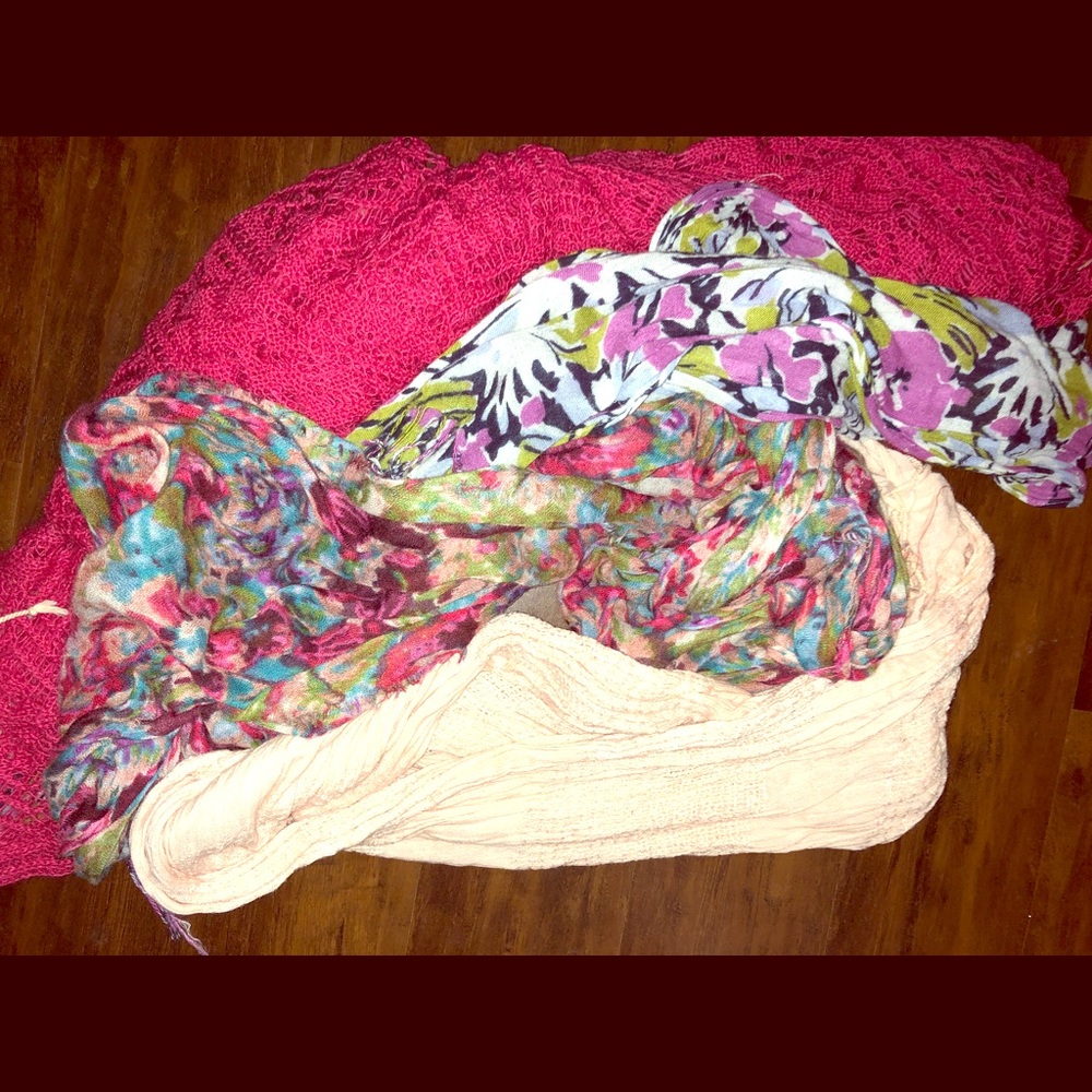 Loft/Old Navy/Ann Taylor scarf bundle